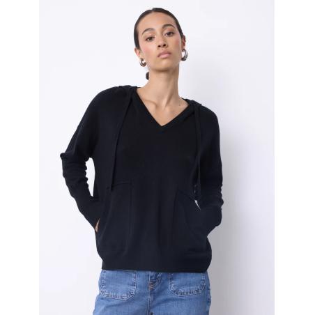 NOTSHY PULL  A CAPUCHE GEMA 